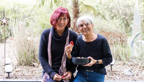 Andrea &#40;links&#41; und Marie genießen ihre Zweisamkeit. Foto: Sabine Große-Wortmann