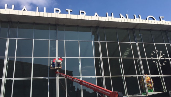 Der Kölner Hauptbahnhof ist startklar fürs Deutschlandticket. Foto: Laura Geyer